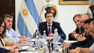 El patrimonio de Posadas quedó al descubierto: la pregunta que dejó sin respuesta al ministro