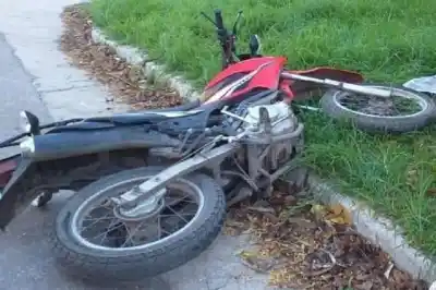 Pidió un viaje al barrio Teresa de Calcuta y lo esperaban ocho para darle una paliza