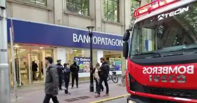 Alarma y evacuación en un banco del centro: lo que encontraron dejó a todos en vilo
