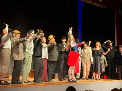 El teatro que no se pierde en General Pico: dos obras gratis y un nombre que ya es sello local