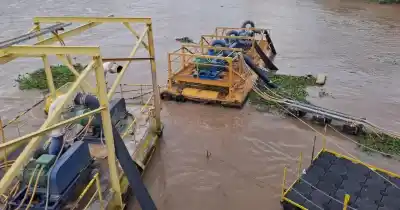 La planta potabilizadora se detuvo y lo que encontraron en el río dejó sin agua a miles de usuarios