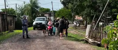 Salió a buscarla tras el temporal y al tocarla sintió la descarga: qué encontró en la casa