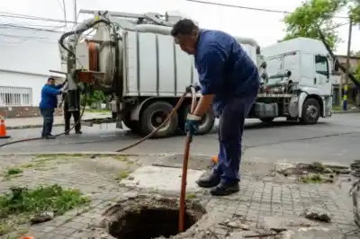 Alerta naranja en Rosario: dónde se limpiarán los sumideros antes de la tormenta