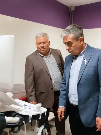 Un funcionario provincial recorrió el hospital de Arroyito y dejó una frase que pocos esperaban