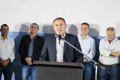 El ministro que reconoció que "los pesos no alcanzan" y a quiénes pidió respaldar