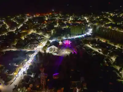 Aluminé sopla 111 velas: el dato que define la fiesta y no es la música