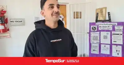 Más de 500 chicos en Río Gallegos escucharon al influencer que usa el humor para hablar de bullying y apuestas