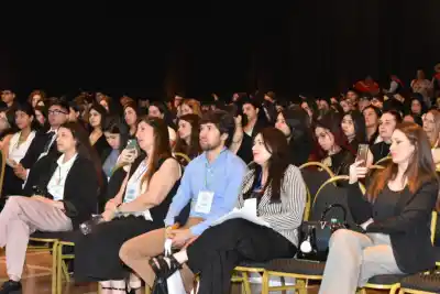 Corrientes reúne a estudiantes de medicina de todo el país: lo que se debate puertas adentro