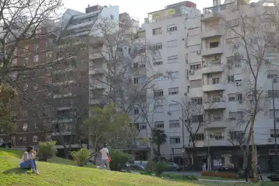 El dato que explica por qué el mercado inmobiliario porteño no se despega