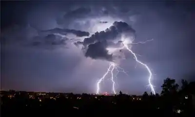 Alerta en Chubut por tormentas muy fuertes: el detalle que puede caer del cielo