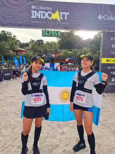 Dos correntinas de 16 años fueron al exterior y volvieron con dos medallas