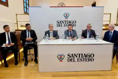 Cisneros se sentó con Herrera y los intendentes: qué se definió para las rutas santiagueñas