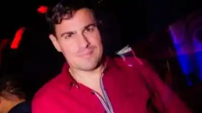 Cumplía la condena en su departamento de Palermo y este jueves lo encontraron sin vida