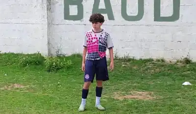 Con 12 años, dejó Santa Rosa y ya atajó su primer partido en Córdoba