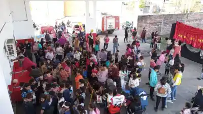 VIDEO| Más de 250 niños celebraron su día junto a los Bomberos Voluntarios de Monteros