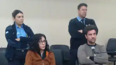 Los dos acusados de la megainmobiliaria de San Juan se quedan en sus casas: la querella pidió la cárcel y el juez respondió con cinco meses más