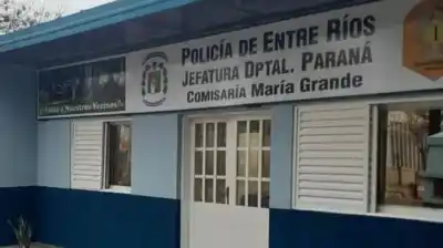 Le pidió a la Policía que se fuera de su casa: lo que hizo después con el cuchillo terminó con un disparo