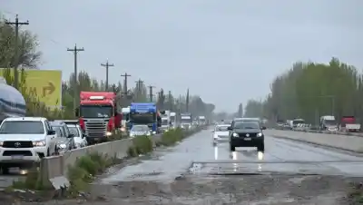 Ruta 22: hay 2,3 km con carriles listos que nadie puede usar y el desvío cuesta US$ 48.600 por día