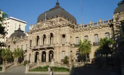 Tucumán le baja dos juicios a la Nación y ahora espera la letra chica del acuerdo