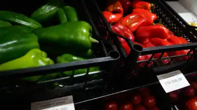 La lluvia ya golpea la mesa: la papa, la calabaza y el tomate no dan respiro