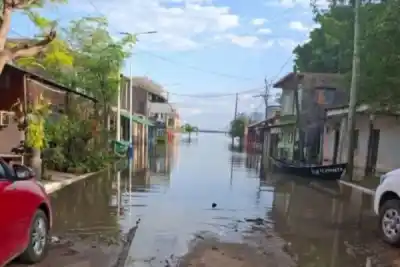 Itatí bajo el agua: hay más de 100 evacuados y tres centros ya funcionan a pleno