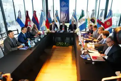 En Corrientes, los vicegobernadores del Norte Grande pusieron sobre la mesa el reclamo que paga cada correntino