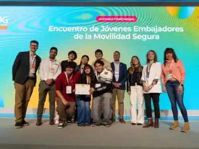 Estudiantes de la EPET 5 se llevaron el premio mayor en la AOG y ahora sueñan con París
