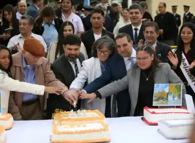 Loncopué sopló 111 velitas y mostró las obras que cambian el mapa del pueblo