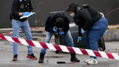 Disparó al azar desde su auto en las afueras de París y dejó un dato que inquieta a la fiscalía