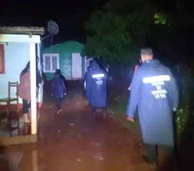 Un temporal de una hora arrasó con los techos de decenas de casas en Aristóbulo del Valle