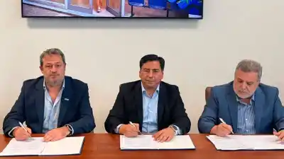 IOSEP y farmacéuticos firman un convenio que apunta al corazón de la auditoría de medicamentos