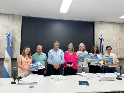 Formosa reunió a la región por el agua, pero la apuesta fuerte está en las aulas