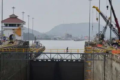 El canal que mueve el comercio mundial se está quedando sin agua: el aviso que ya encendió alarmas en la Argentina
