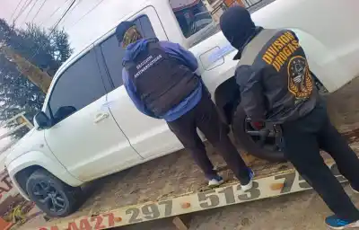 El taller de Comodoro que usaban para vaciar los autos escondía algo más que droga