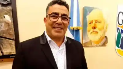 Un concejal cambió el nombre de su bloque y desató una pregunta que nadie esperaba