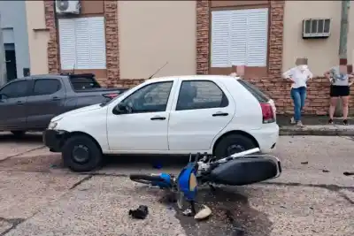Iba en moto por Rivadavia y terminó en el Masvernat: qué se sabe del choque en Concordia
