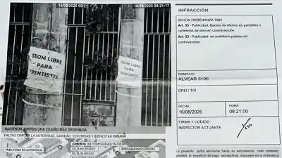 Pegaron carteles contra el SEOM en Candioti Sur y la vecinal recibió una multa que roza el millón