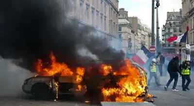 Se encerró en un restaurante de París mientras la calle ardía: "Parecía una zona de guerra"