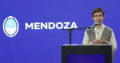 La ministra Latorre defendió la maestría con fondos empresariales: "A Ilardo se le rompió la calculadora"