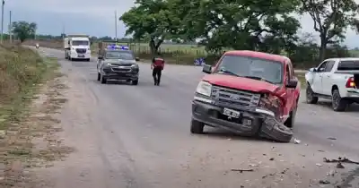 Dos camionetas chocaron en la curva de La Florida y la ruta 36 quedó cortada