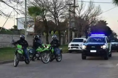 Un cabo de la Policía de Corrientes terminó detenido en pleno "rescate" de una moto robada
