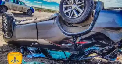 Ruta 43: chocaron un Toyota y un Volkswagen y dos personas terminaron en el hospital de Pico Truncado