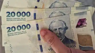 Le confió sus ahorros al financista que conocía hace dos años: ahora lo busca la policía