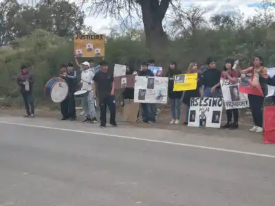 Se plantaron frente a la casa del sospechoso y pidieron una sola cosa: que lo saquen de Jáchal