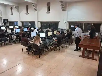 Se anotaron miles para entrar al Poder Judicial, pero la mitad quedó afuera en un solo examen