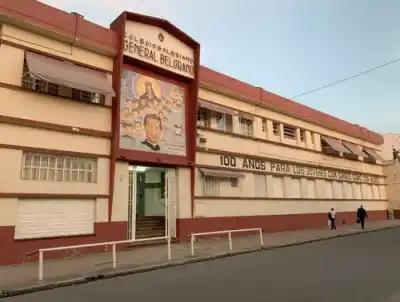 Un mensaje en el baño de una escuela primaria activó el protocolo de emergencia: esto fue lo que encontraron