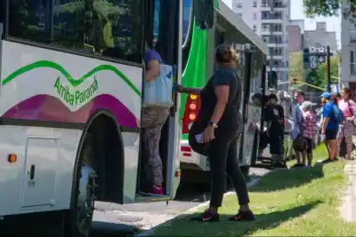 Paraná suma dos líneas de colectivo y estira recorridos: los barrios que entran