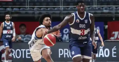 Ganaba por 12 y lo perdió en tres minutos: el OTC se quedó sin aire en su debut