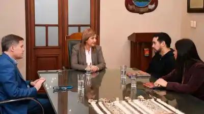 Una visita sorpresa en el palacio municipal que podría cambiar todo
