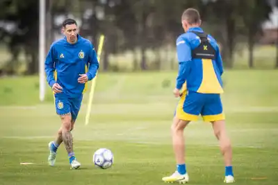 Central juega su final en el Gigante y puede dormir arriba: el once que prepara Almirón